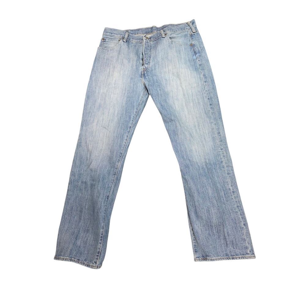 Levi's 501 Men's Light Wash Jeans, 36x30, Pre-Owned.